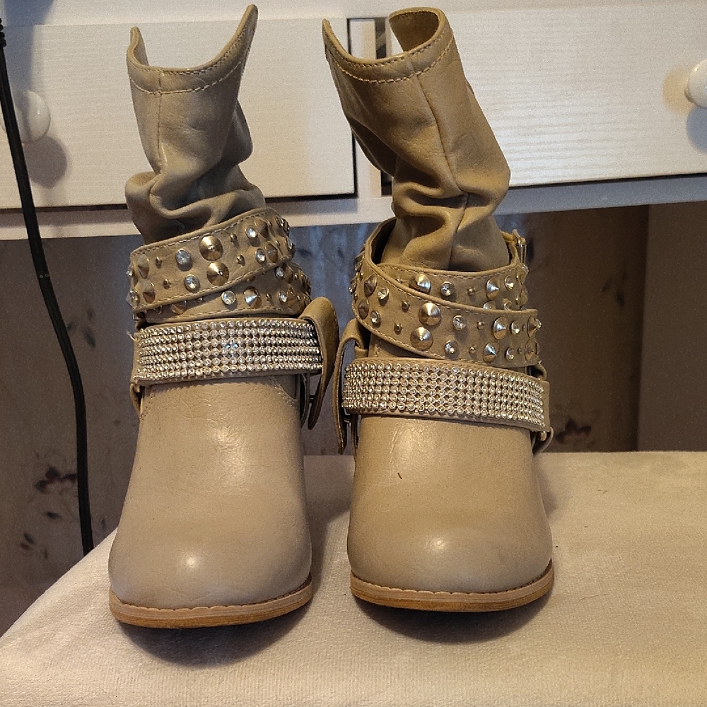 Mojo Moxy Studded Tan Ankle Boots